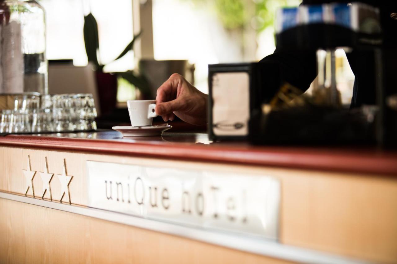 צ'סנטיקו Unique Hotel מראה חיצוני תמונה